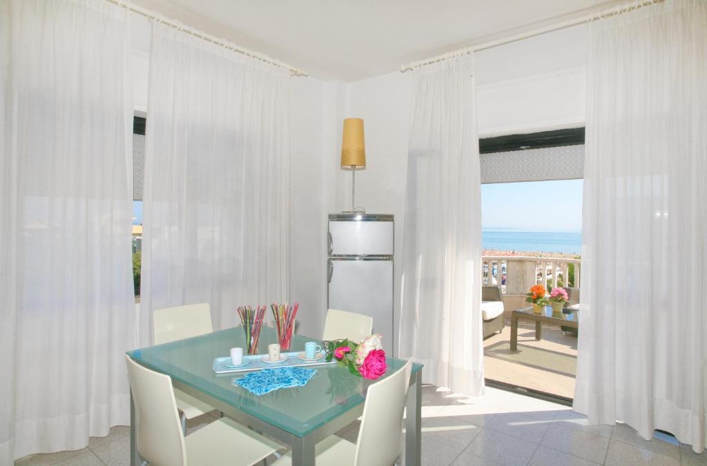 Residence Internazionale Rimini Phòng bức ảnh